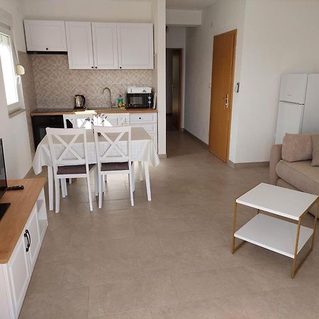 Bella Vista Apartment Komarna Luaran gambar