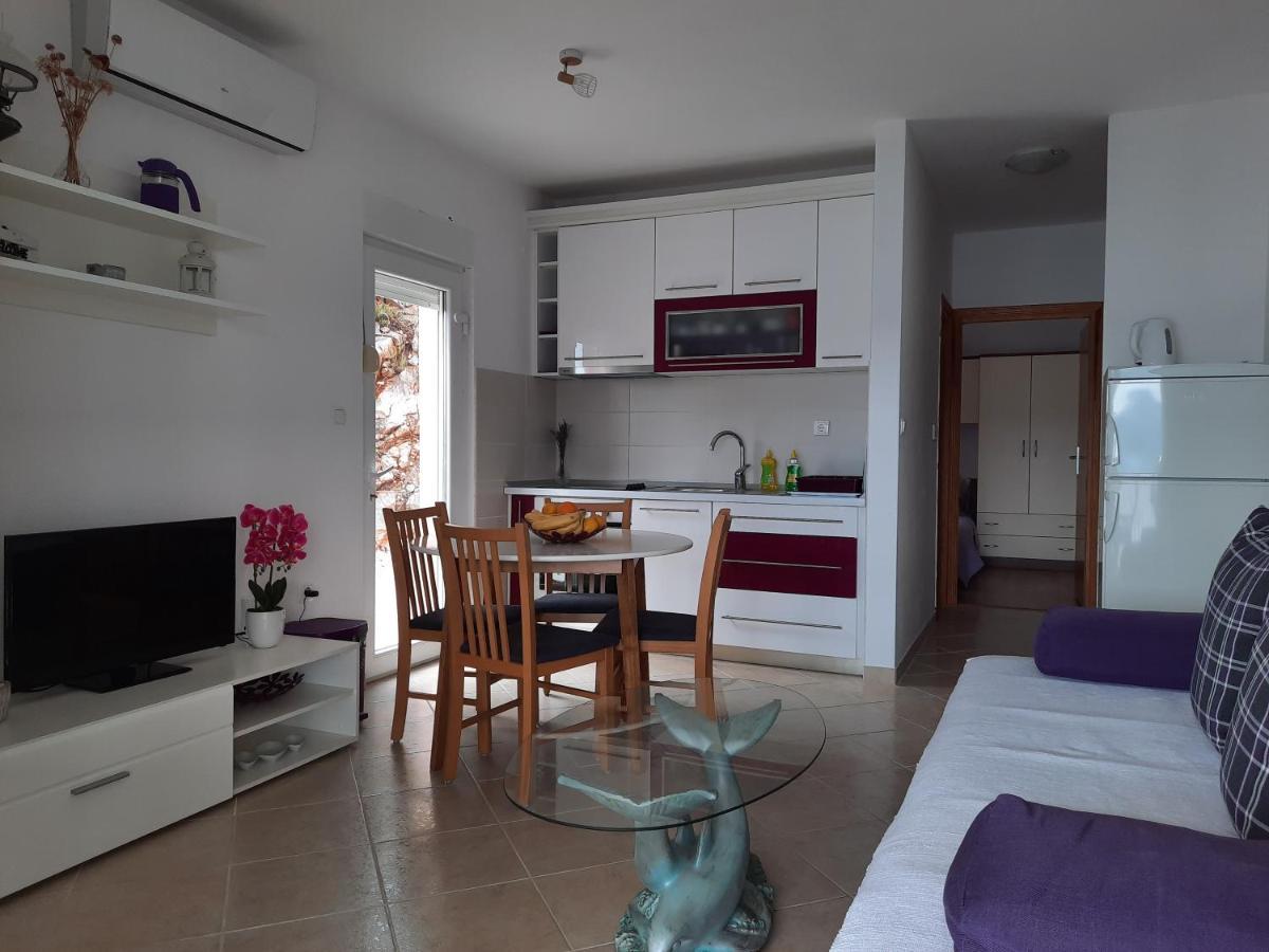 Bella Vista Apartment Komarna Luaran gambar